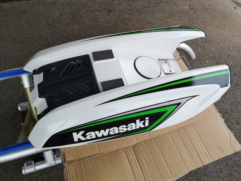 KAWASAKI　 KAWASAKI 　1500SXR用　純正エンジンフード