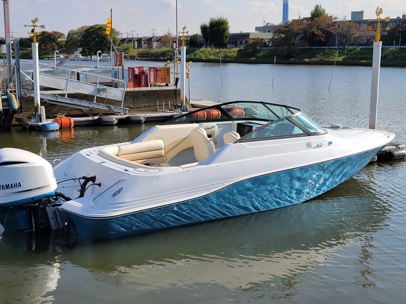 ヤマハ SR-23 フルリメイクでF300搭載　楽々40ノットオーバー　奇麗で楽しいボートです　エンクロも付いてます