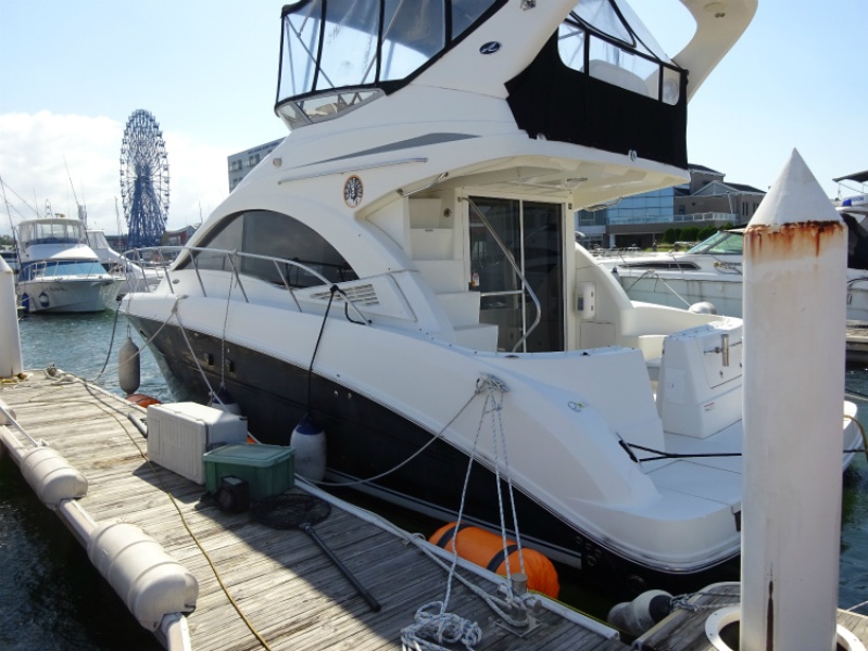 シーレイ 36セダンブリッジ写真