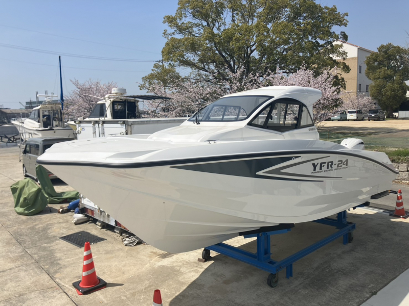 ヤマハ YFR-24FSR MIC　F175ホワイトエンジン　展示艇特価、旧価格