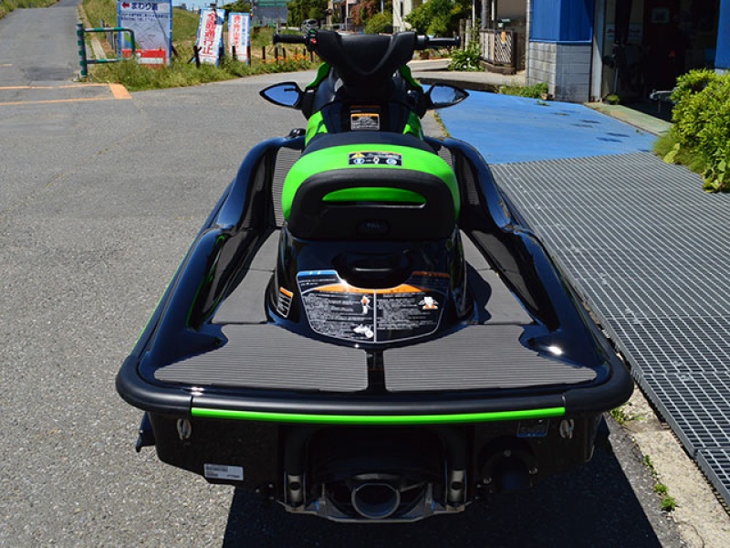 カワサキ JS-STX-15F 新艇 エムジーマリーン株式会社（ジェット