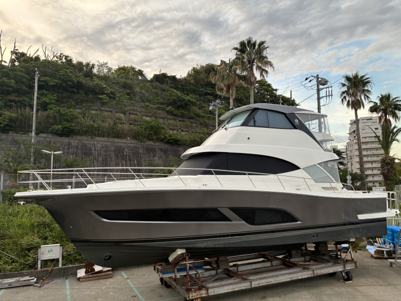 リビエラ 50 Sports Motor Yacht 2026年式　未登録新艇