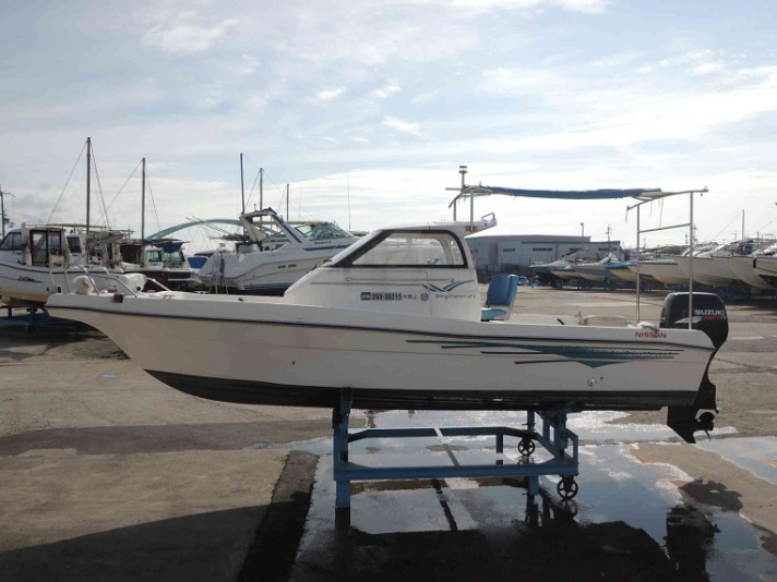 ニッサン WINGFISHER-21 スズキDF70（4サイクル70馬力） 新艇