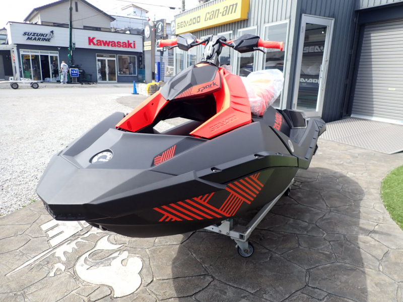 シードゥ SPARK 3UP iBR TRIXX お得な2022年モデルの新艇です♪