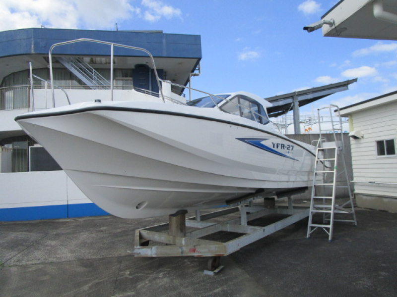 ヤマハ YFR-27HMEX 特別バージョン艇　（限定2隻）　Sea　Deck（フットレスト、インパネ、バウ釣り座　　クーラーボックス）プレゼント