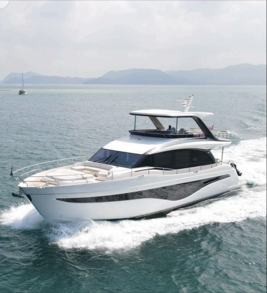 Princess Yachts Y72 Princess Y72．La Mer