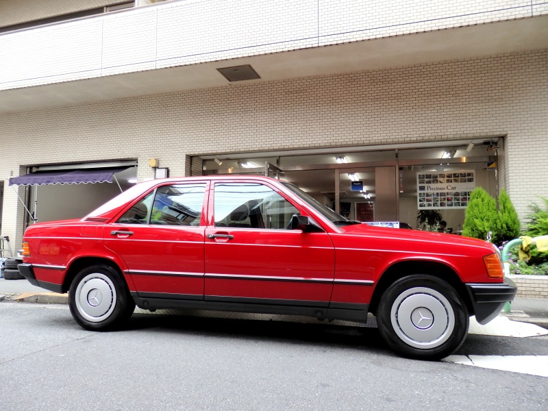 ﾒﾙｾﾃﾞｽﾍﾞﾝﾂ 190E 前期型ｻｯｺﾚｽ 4AT ｼｸﾞﾅﾙﾚｯﾄﾞ 純正ﾌﾙﾉｰﾏﾙ 只今入庫。