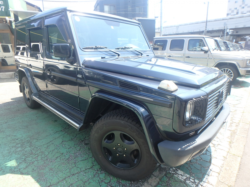 メルセデスベンツ Gクラス G320L ディーラー車　7人乗り　V6エンジン　エメラルドブラック