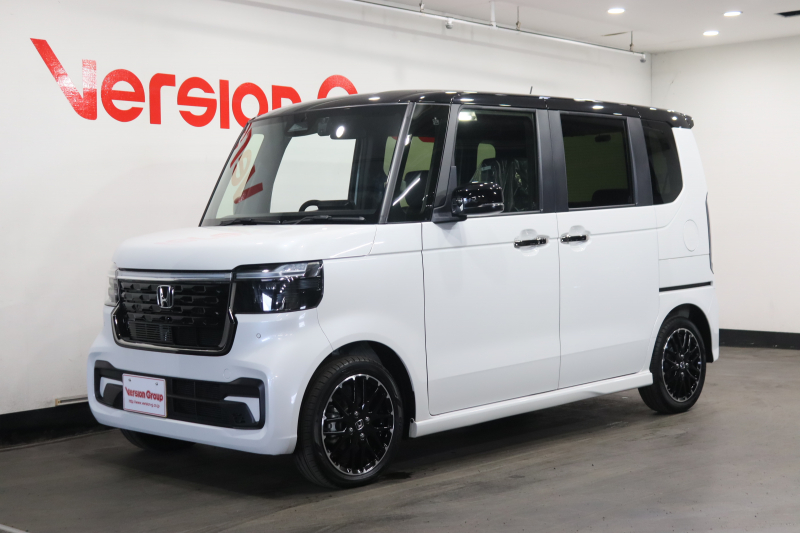 ホンダ N-BOX カスタム　ターボ　コーディネートスタイル2トーン　新車保証継承付　ターボ　メモリーナビ　フルセグ　バックカメラ　レーダークルコン　クリアランスソナー　レーンアシスト　衝突被害軽減　パドルシフト　ドラレコ　ハーフレザー　シートヒーター　15AW