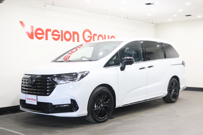 ホンダ オデッセイ e：HEV　アブソルートEX　ブラックエディション　新車保証継承付　登録済未使用車　禁煙車　後席モニター　メモリーナビ　フルセグ　全周囲カメラ　レーダークルコン　クリアランスソナー　レーンアシスト　衝突被害軽減　BSM　ETC　オットマン　18AW