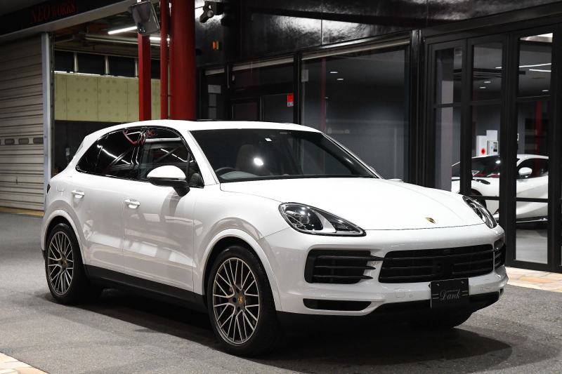 ポルシェ カイエン プラチナエディション　1オーナー