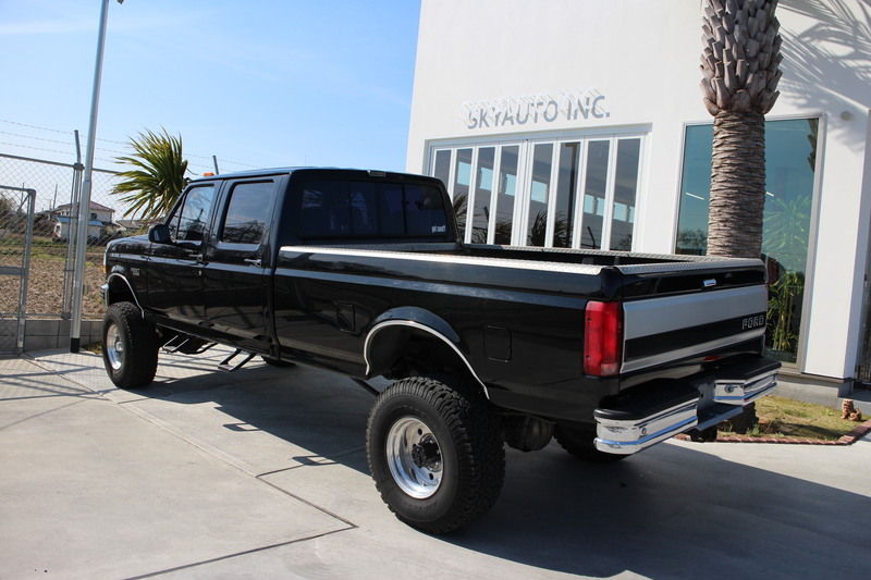 フォード F-350 クルーキャブ ロングベット 4X4 中古車 情報
