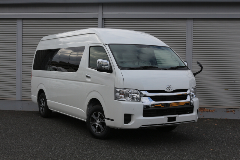 トヨタ ハイエース グランドキャビン　2.7G　4WD　3列シート8人乗り　3ナンバー乗用登録　ロングスライドレール　床貼り加工