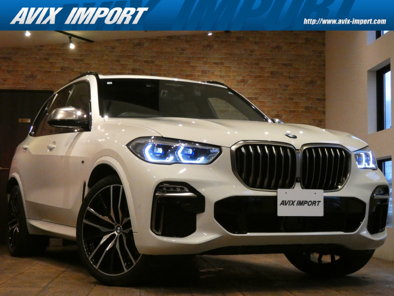 BMW X5 M50i ﾄﾞﾗｲﾋﾞﾝｸﾞﾀﾞｲﾅﾐｸｽPKG ｴｱｻｽ装着車 ｺﾝﾌｫｰﾄ&ﾌﾟﾗｽPKG ｽｶｲﾗｳﾝｼﾞPSR BMWﾚｰｻﾞｰﾗｲﾄ ｸﾘｽﾀﾙｼﾌﾄﾉﾌﾞ 純正ﾘｱｴﾝﾀ 黒革 ﾅﾋﾞTV 全周ｶﾒﾗ PDC ACC harman/kardon ﾊﾟﾜｰｼｰﾄ ｼｰﾄﾋｰﾀｰ ﾍﾞﾝﾁﾚｰﾀｰ HUD ｴｱｻｽ 22AW
