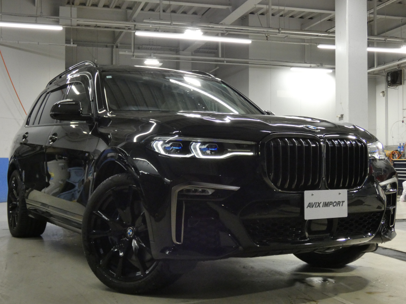 BMW X7 xDrive M50i ｽｶｲﾗｳﾝｼﾞPSR ｱｲﾎﾞﾘｰ革 ｼｰﾄﾋｰﾀｰ＆ﾍﾞﾝﾁﾚｰﾀｰ 2列目ｺﾝﾌｫｰﾄｼｰﾄ(6人乗り) ｳｪﾙﾈｽPKG 5ｿﾞｰﾝAC 純正HDDﾅﾋﾞ harman/kardon ﾘｱｴﾝﾀｰﾃｲﾒﾝﾄ 3Dﾋﾞｭｰ＆HUD Pｱｼｽﾄﾌﾟﾗｽ＆Dｱｼｽﾄﾌﾟﾛ BMWﾚｰｻﾞｰﾗｲﾄ 専用22ｲﾝﾁAW 禁煙