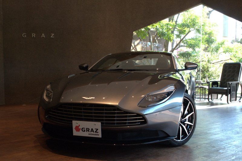 アストンマーティン DB11 V12  Launch Edition 世界限定1000台　ベンチレーション　B＆Oサウンドオーディオシステム