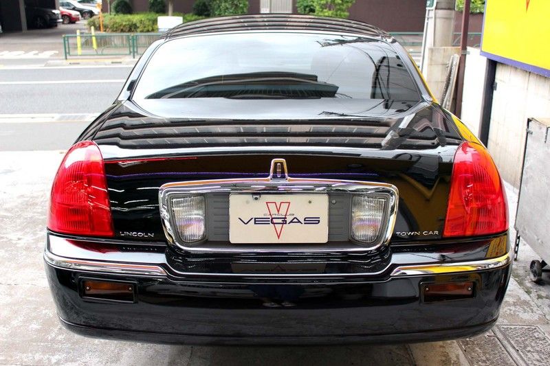 Premium X リンカーンタウンカー Premium X リンカーンタウンカー - メルカリ