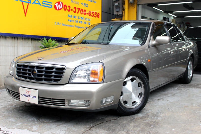 キャデラック ドゥビル ＤＨＳナイトビジョン 実走行7.000km 中古車