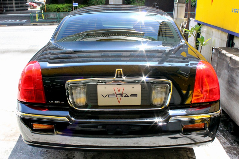 リンカーン タウンカー シグネチャーL（ロング） ディーラー車 中古車