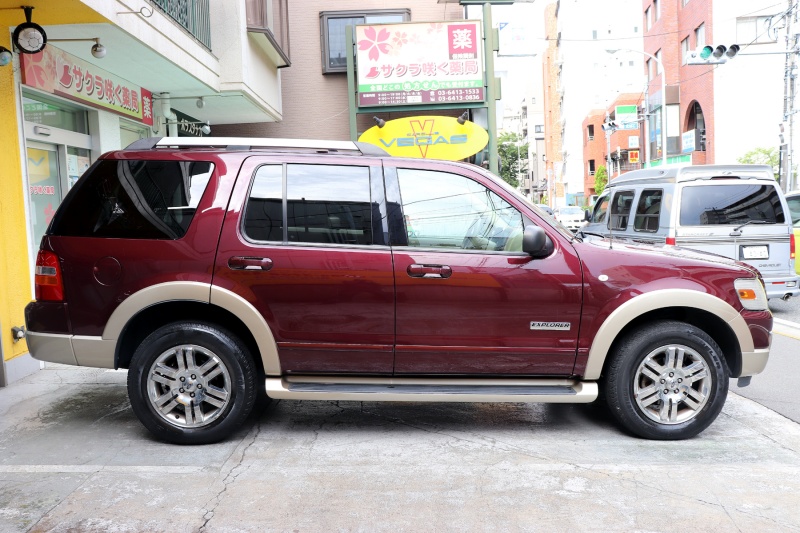 フォード エクスプローラー エディーバウワー V8-4．6 4WD