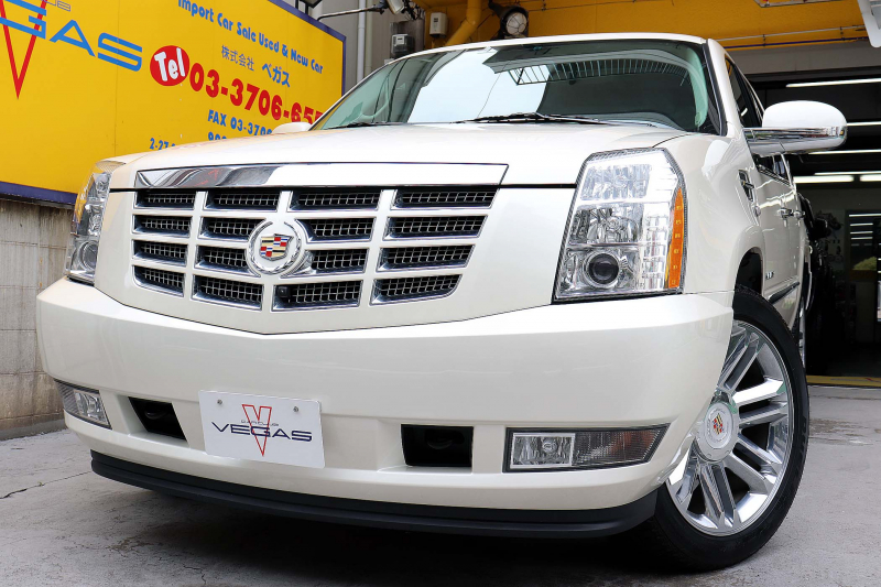 キャデラック エスカレード Platinum/AWD 1オーナー正規ディーラー車 