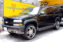 シボレー サバーバン 新車並行 Z71/4WDオフロード