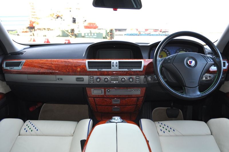 ALPINA トラックハンドル 330mm(c-c) ALPINA】Enduro カーボントラックハンドルバー グロスブラック