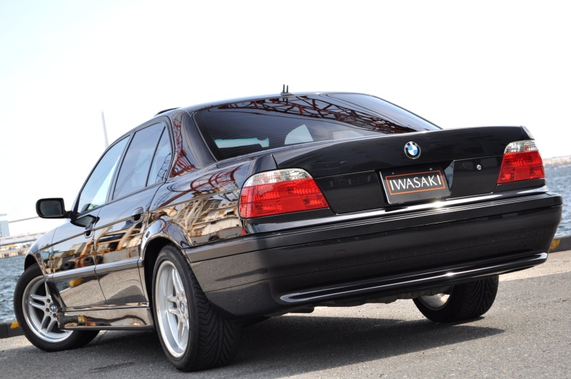 BMW E38 ピアノブラックピラー 高品質日本製 超鏡面 艶々 高級感溢れる C28 セレナ 専用 ピラーガーニッシュ ピアノブラック 4PCS 高