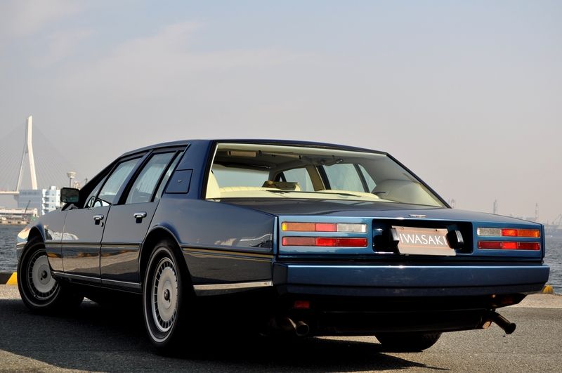 アストンマーティン・ラゴンダAston Martin Lagonda 両面看板 アストンマーティン ラゴンダ ラゴンダ 医療法人低走行2.2万Km
