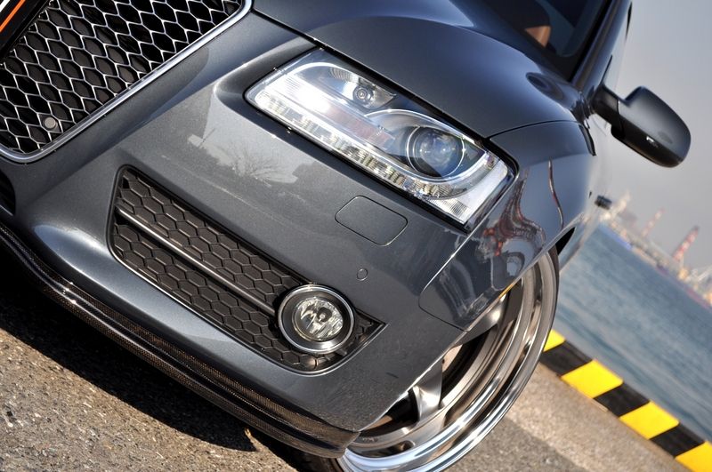 アウディ A5 2.0TFSI希少カラー＆特注内装新車同様特注20インチ