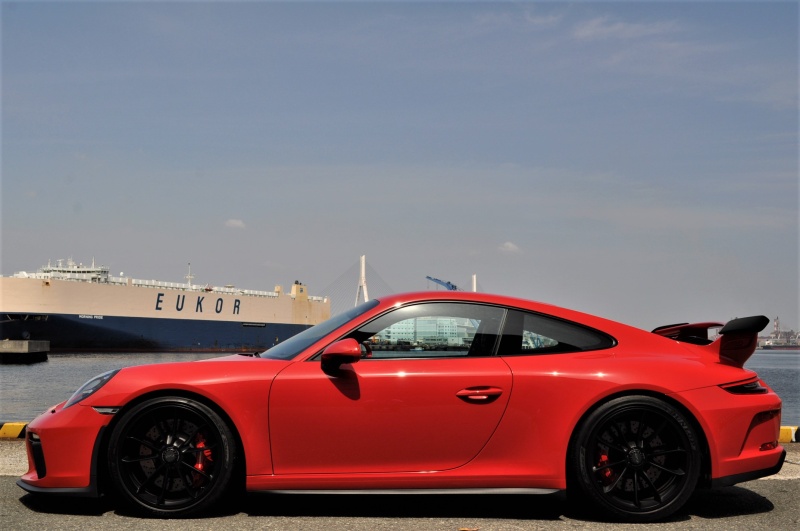 ポルシェ911 ドライバーズマニュアル　ケース付 ポルシェ 911(Type991) 後期ポルシェ911GT3入手困難マニュアル