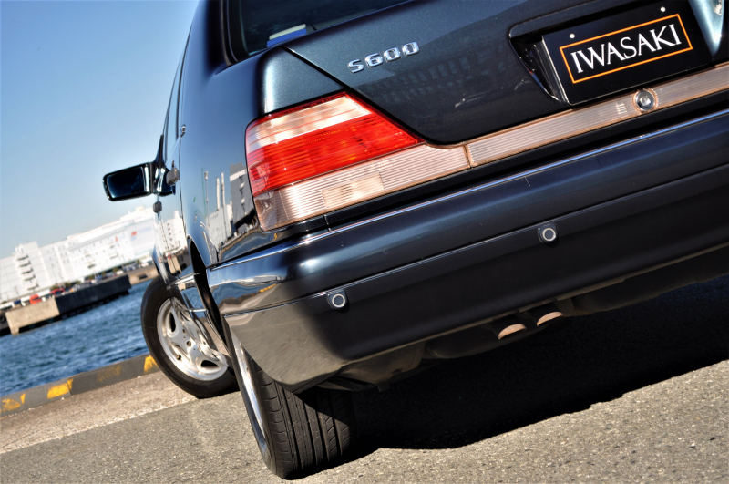 メルセデスベンツ Sクラス W140後期最終モデル最高峰グレードS600L正規ディーラー車左ハンドル医療法人禁煙屋根保管低走行6.2万KmキセノンBoseサウンドシステムカロッツエリアHDDナビ地デジ等豪華装備必見  中古車 情報 | IWASAKI