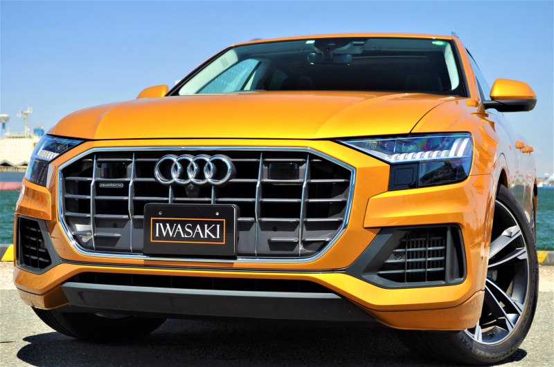 アウディ Q8 現行AUDI Q8 55TFSIデビューパッケージ