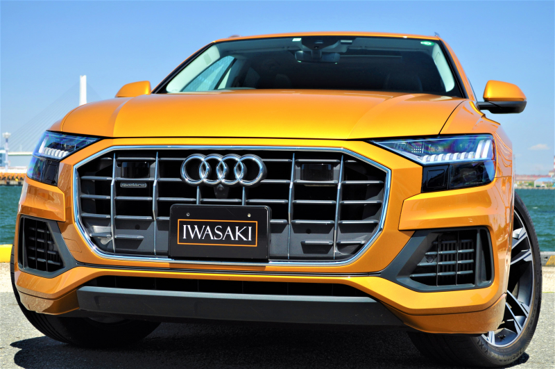 AudiアウディQ3プルスオレンジ1/43未開封新品Q2 Q4 Q5 Q7 Q8