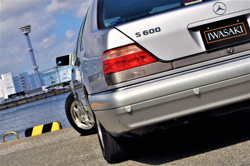 メルセデスベンツ Sクラス W140後期モデルS600L正規ディーラー車左