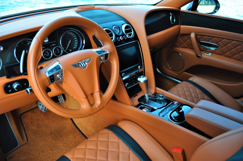 ベントレー フライングスパー フライングスパーW12S正規ディーラー車左