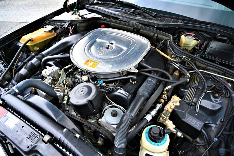 メルセデスベンツ Sクラス 超希少伝説の名車M.Benz 560SEC正規
