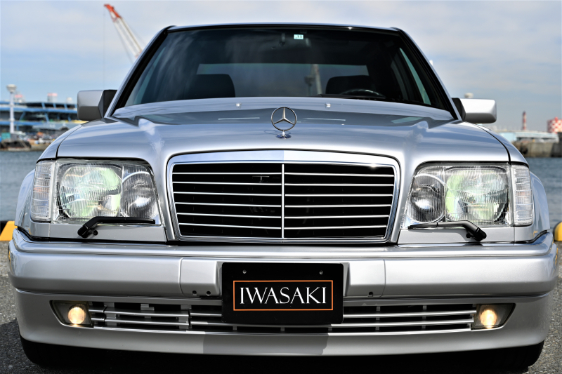 メルセデスベンツ Eクラス 超絶大人気モデル伝説のW124後期最終