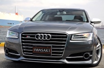 アウディ S8 後期モデル 法人オーナー禁煙車左ハンドルメーカー 