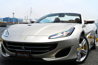 非売品 Ferrari フェラーリ ポルトローナフラウ 純正車検証入れ