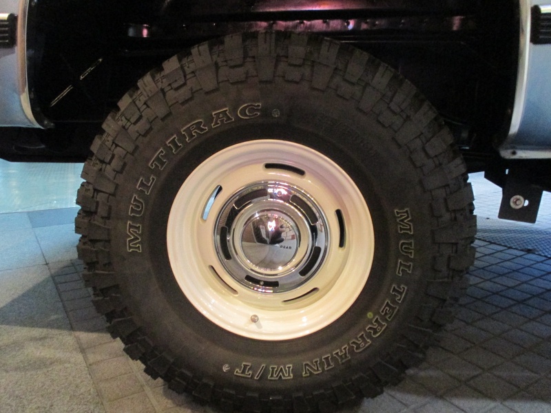 シボレー サバーバン K1500 シルバラード 4WD 実走行証付