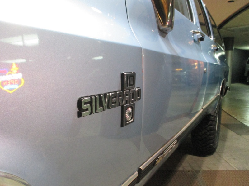 シボレー サバーバン K1500 シルバラード 4WD 実走行証付