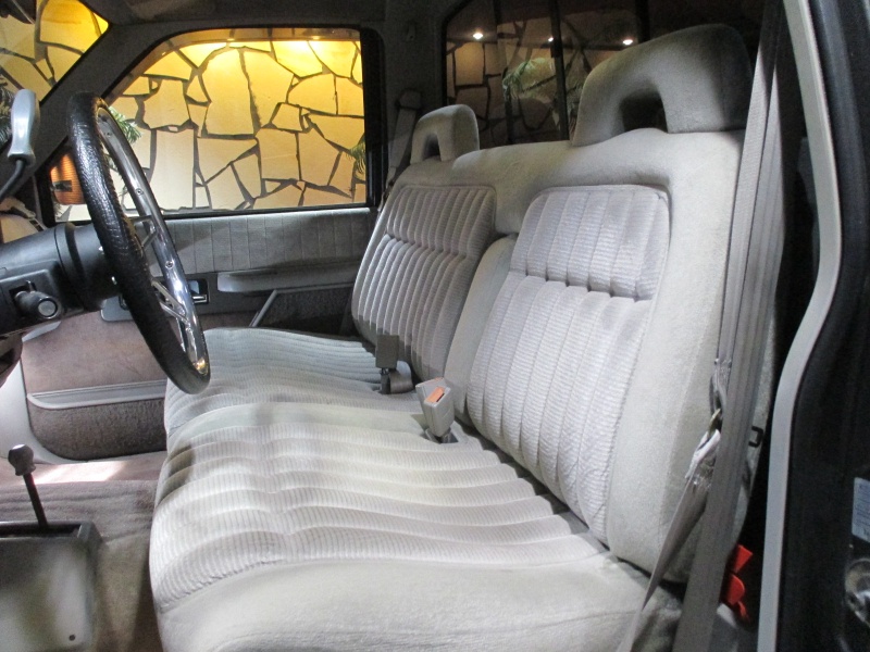GMC C/Kピックアップ K-2500シングルキャブロングベッド ４WD 中古車