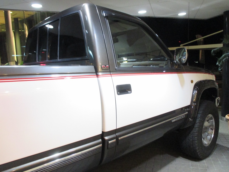 GMC C/Kピックアップ K-2500シングルキャブロングベッド ４WD 中古車