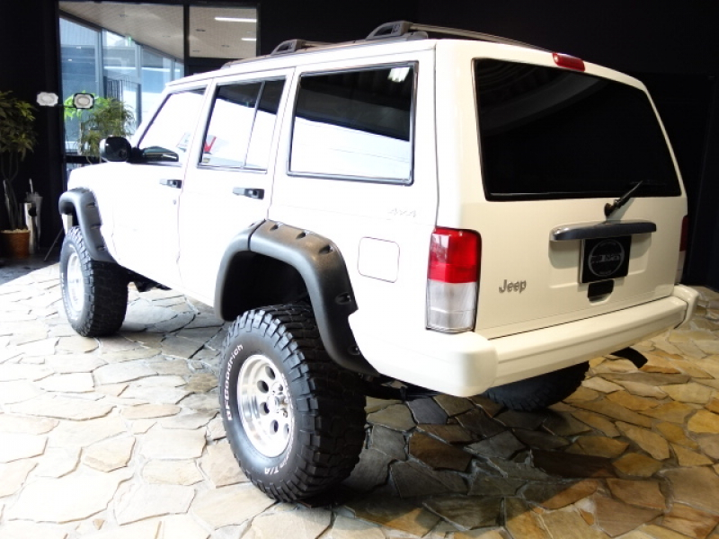 ジープ チェロキー リミテッド4WD 正規ディーラー車 RoughCountry