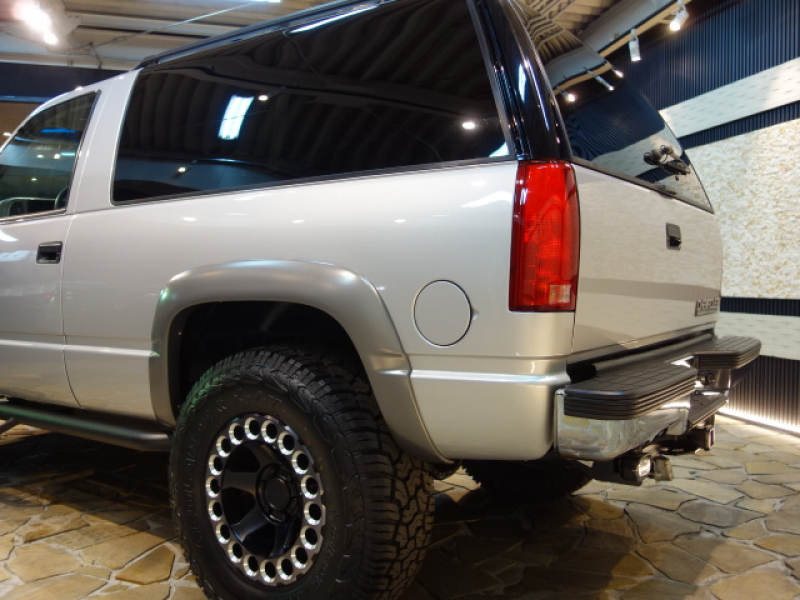 シボレー タホ スポーツ 4WD 正規輸入ディーラー車 中古車 情報