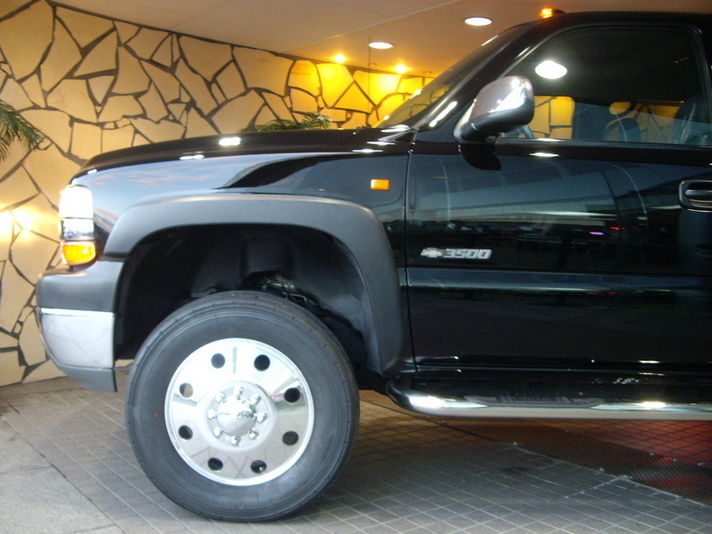 シボレー シルバラード K－3500 クルーキャブデューリー 4WD