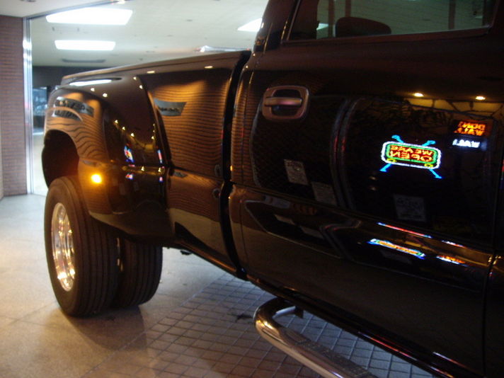 シボレー シルバラード K－3500 クルーキャブデューリー 4WD