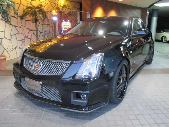 キャデラック CTS V スーパーチャージャー 正規ディーラー車