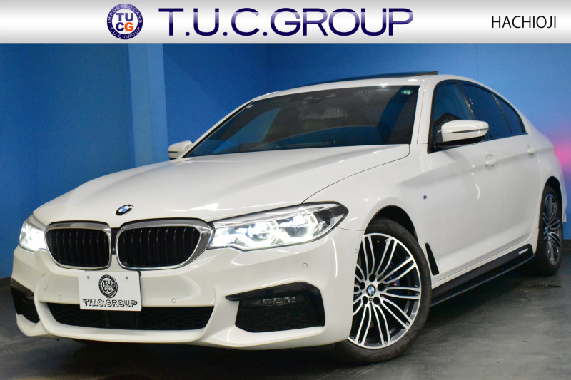 BMW 5シリーズ 540i Xﾄﾞﾗｲﾌﾞ Mｽﾎﾟｰﾂ 4WD ｾﾚｸﾄ&ﾊｲﾗｲﾝP ｻﾝﾙｰﾌ ﾊｰﾏﾝｶｰﾄﾞﾝ 全席ﾋｰﾀｰ付黒革 ｱｯﾌﾟﾙｶｰﾌﾟﾚｲ 可変ｻｽ Mｽﾎﾟｰﾂﾌﾞﾚｰｷ LEDﾍｯﾄﾞﾗｲﾄ 全面液晶ﾒｰﾀｰ ACC HUD LCW  ﾀｯﾁﾊﾟﾈﾙﾅﾋﾞ全周囲ｶﾒﾗ 3Dﾋﾞｭｰ ﾌﾙｾｸﾞ 電動ﾄﾗﾝｸ 2年保証